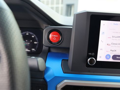 Used 2024 Toyota Tacoma TRD Off-Road image 23