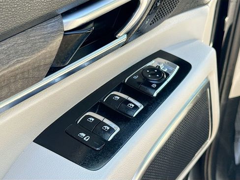 Used 2022 Kia Telluride SX w/ Nightfall Edition Package image 18