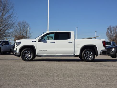 New 2026 GMC Sierra 1500 SLT w/ SLT Premium Package AWD/4WD image 4