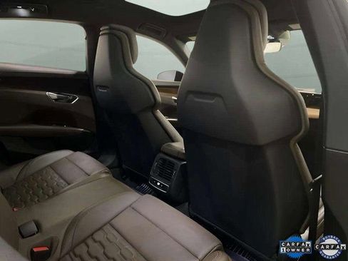 Used 2022 Audi e-tron GT Premium Plus image 71