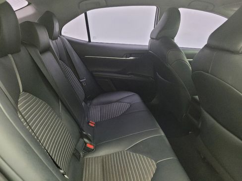 Used 2019 Toyota Camry SE FWD image 19
