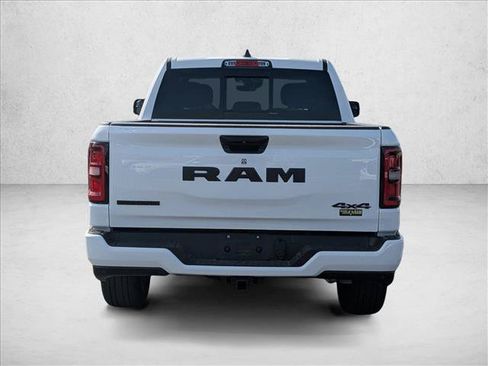 Used 2025 RAM 1500 Big Horn AWD/4WD image 6