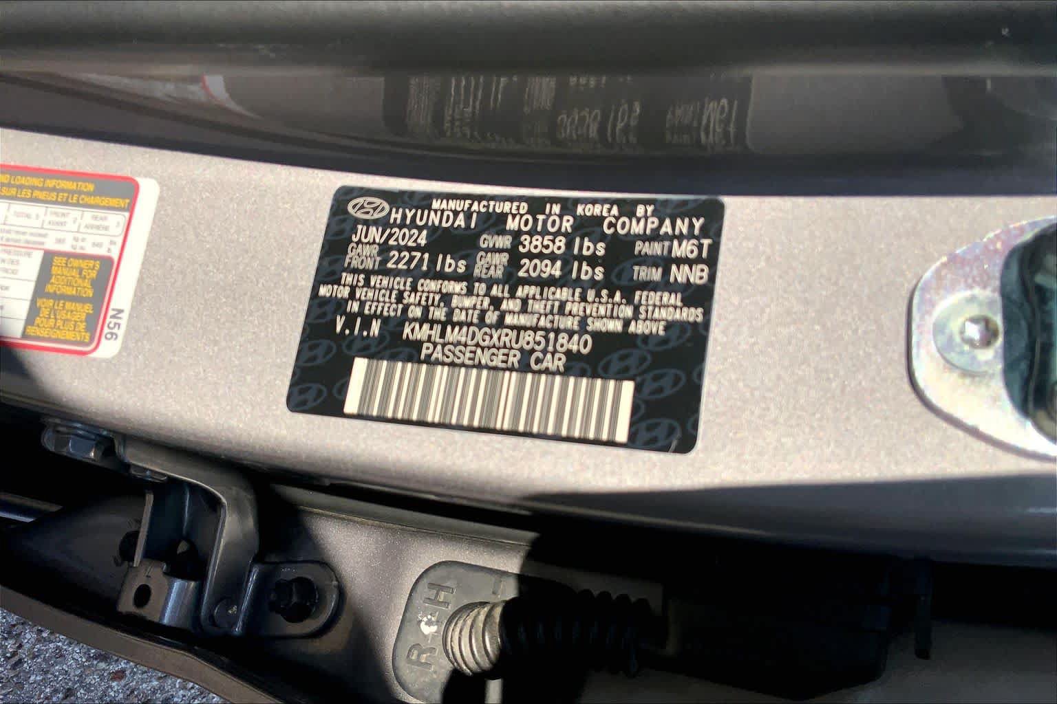 Used 2024 Hyundai Elantra SEL FWD image 33