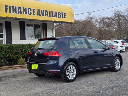 Used 2016 Volkswagen Golf S image 3
