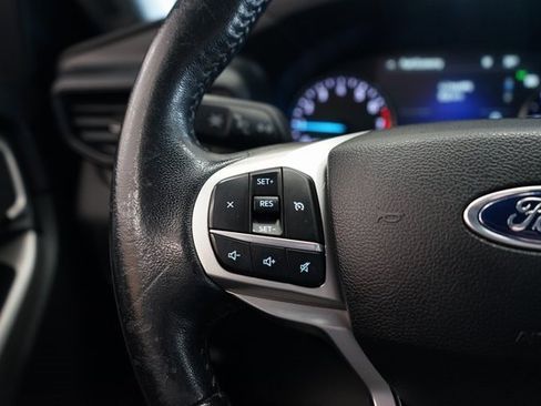 Used 2022 Ford Explorer XLT w/ Class IV Trailer Tow Package image 30