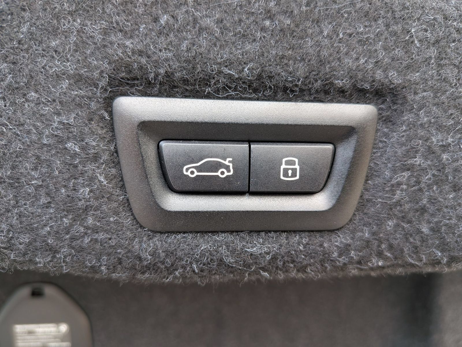 Used 2025 BMW i5 eDrive40i RWD image 34