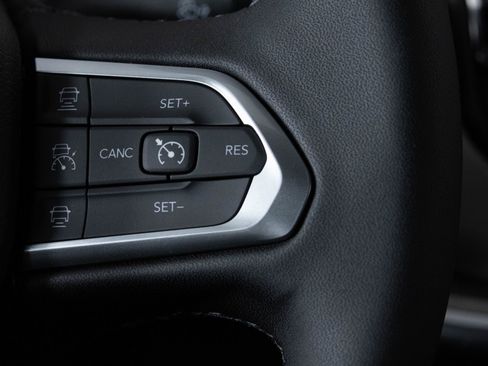 New 2026 Jeep Compass Limited image 30