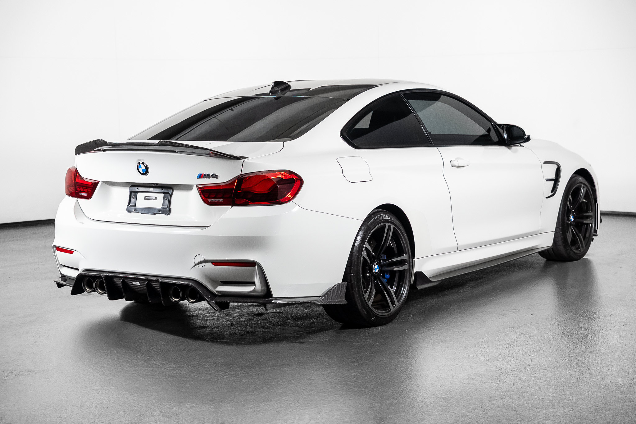 Used 2020 BMW M4 Coupe RWD image 32