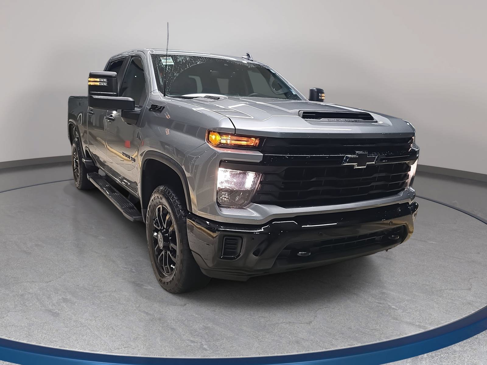 Used 2026 Chevrolet Silverado 2500 Custom w/ Custom Value Package AWD/4WD image 3