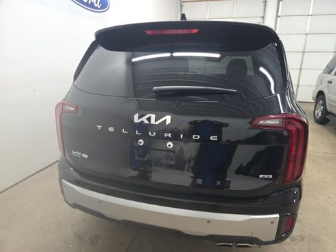 Used 2024 Kia Telluride S w/ S Sunroof Package image 11