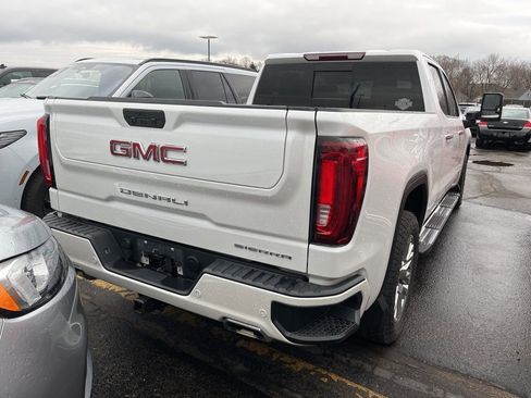 Used 2022 GMC Sierra 1500 Denali w/ Driver Alert Package II image 4