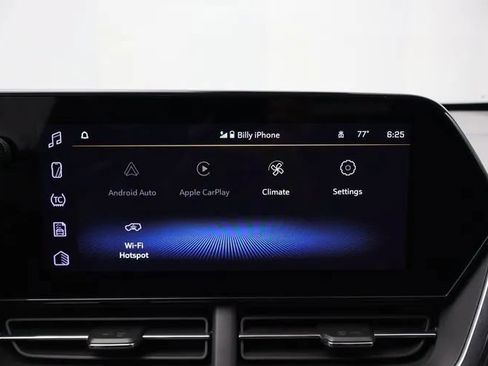 Used 2025 Chevrolet Trax LT FWD image 31