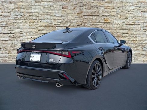 Used 2024 Lexus IS 350 F Sport RWD image 7