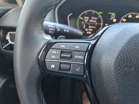 Used 2025 Honda Civic Sport image 18