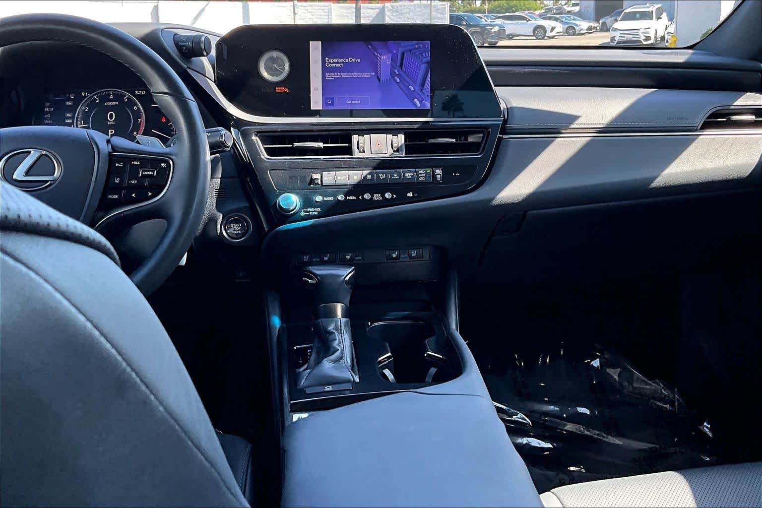 Used 2023 Lexus ES 250 w/ Premium Package AWD/4WD image 34