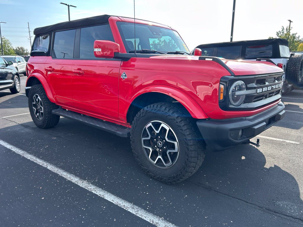 Used 2021 Ford Bronco Outer Banks AWD/4WD image 2