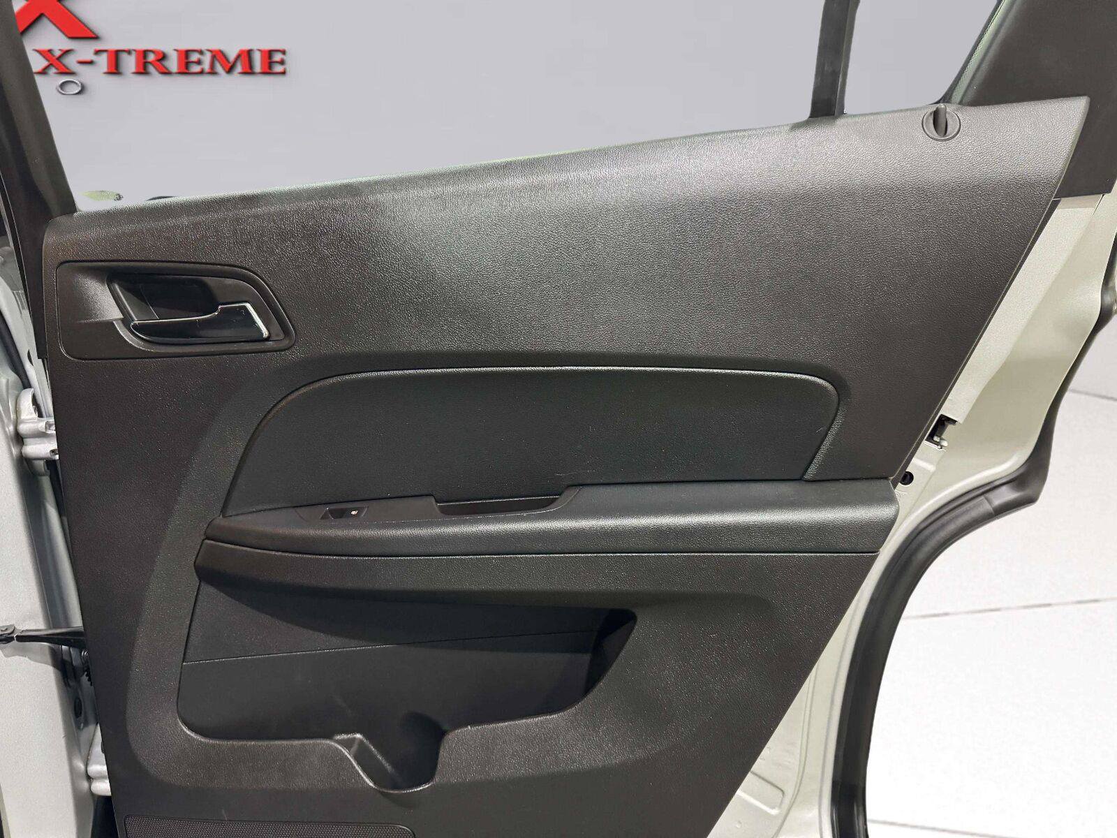 Used 2017 GMC Terrain SLE w/ Convenience Package FWD image 28