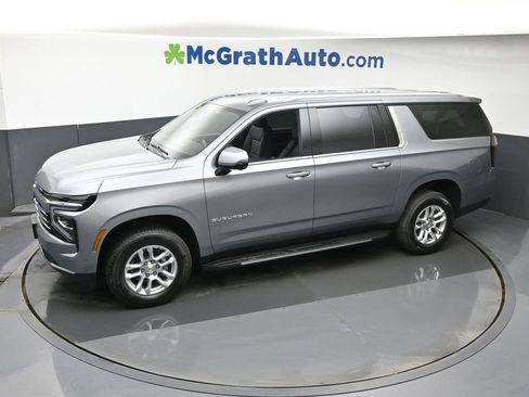 New 2026 Chevrolet Suburban LT w/ Comfort Package AWD/4WD image 22