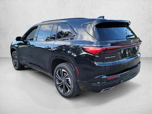 Used 2025 Buick Enclave Sport Touring w/ Power Package FWD image 7