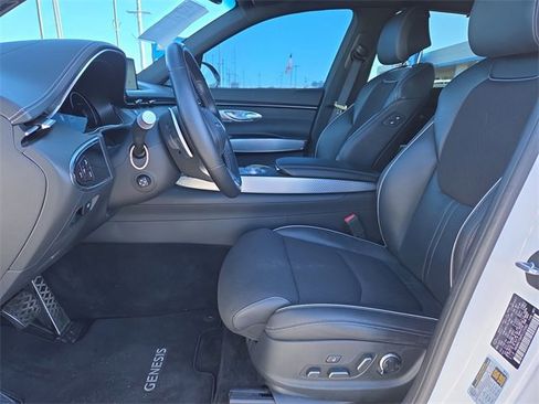Used 2023 Genesis GV70 2.5T w/ Sport Prestige Package image 10
