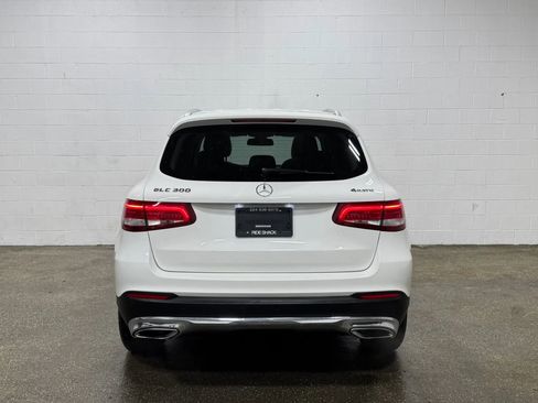 Used 2018 Mercedes-Benz GLC 300 4MATIC image 4