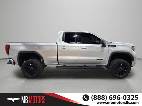 Used 2022 GMC Sierra 1500 Elevation w/ X31 Off-Road Package AWD/4WD image 5