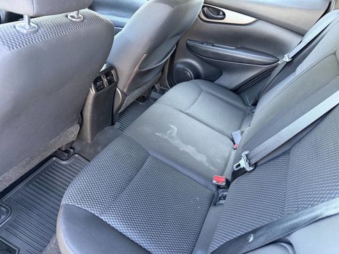 Used 2020 Nissan Rogue Sport S image 20