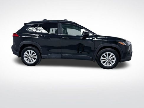 Certified 2022 Toyota Corolla Cross LE image 2