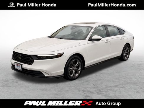 Used 2023 Honda Accord EX image 1
