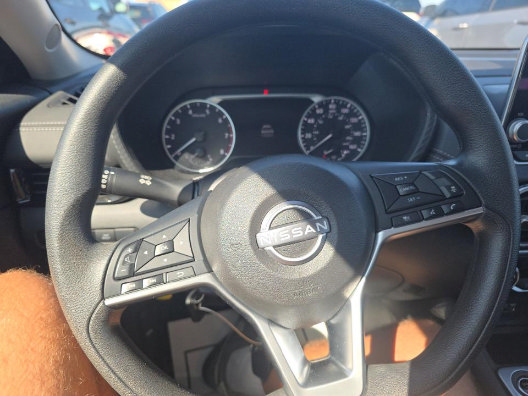 Used 2024 Nissan Sentra SV FWD image 8