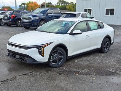 New 2025 Kia K4 LXS