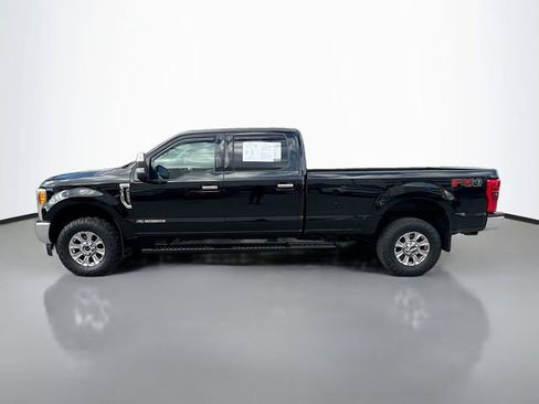 Used 2017 Ford F350 XLT w/ XLT Premium Package image 4