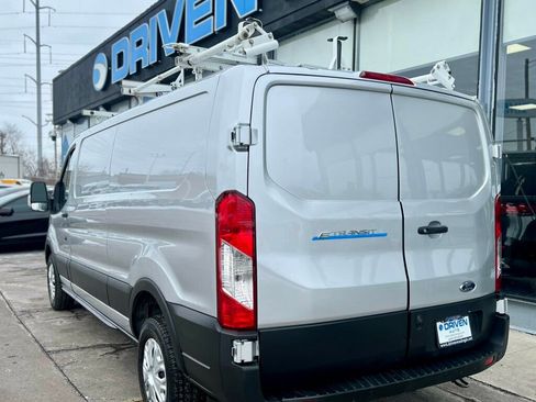 Used 2023 Ford E-Transit T-350 image 3