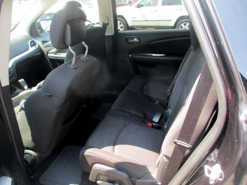 Used 2012 Dodge Journey SXT image 10