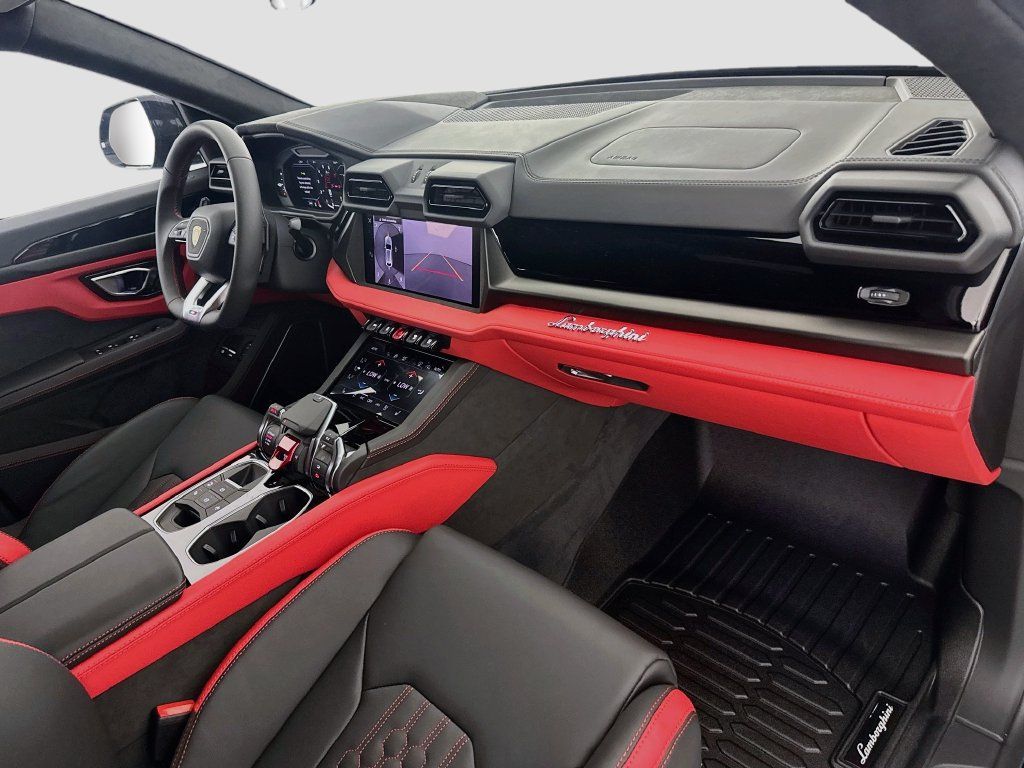 Used 2026 Lamborghini Urus SE AWD/4WD image 31