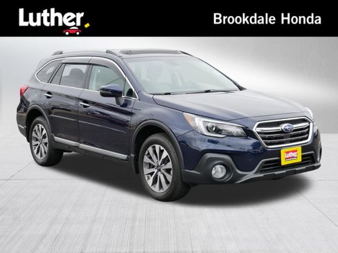 Used 2018 Subaru Outback 2.5i Touring AWD/4WD image 1