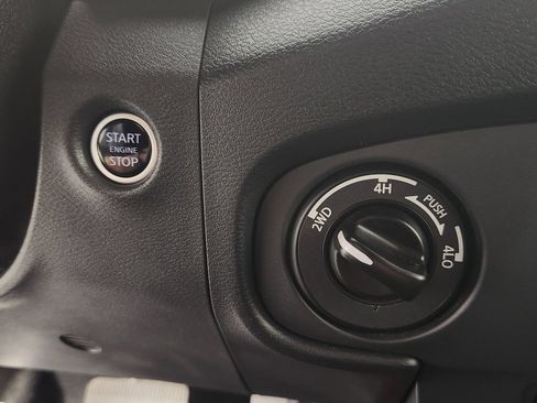 Used 2023 Nissan Frontier PRO-4X w/ Pro Convenience Package AWD/4WD image 28