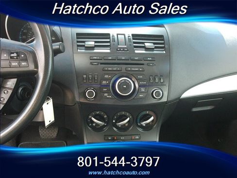 Used 2013 MAZDA MAZDA3 i Sport image 23