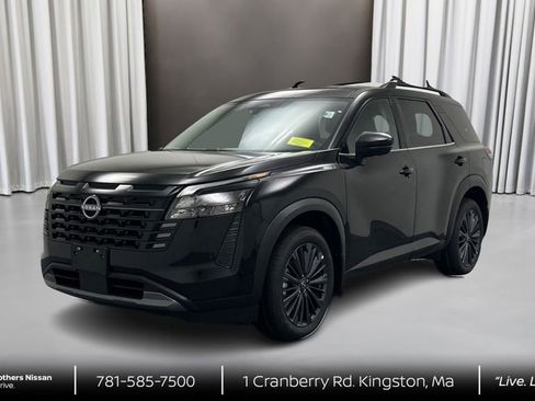 New 2026 Nissan Pathfinder SL w/ SL Premium Package AWD/4WD image 1