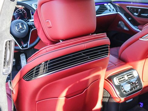 New 2026 Mercedes-Benz S 580 4MATIC Sedan image 19