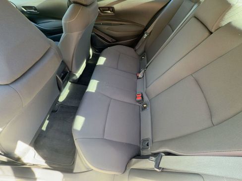 Used 2022 Toyota Corolla LE image 21