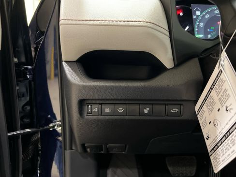 New 2025 Toyota RAV4 XLE w/ Convenience Package image 20