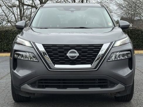 Certified 2023 Nissan Rogue SV image 3