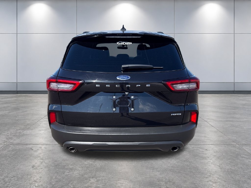 Used 2025 Ford Escape ST-Line AWD/4WD image 4