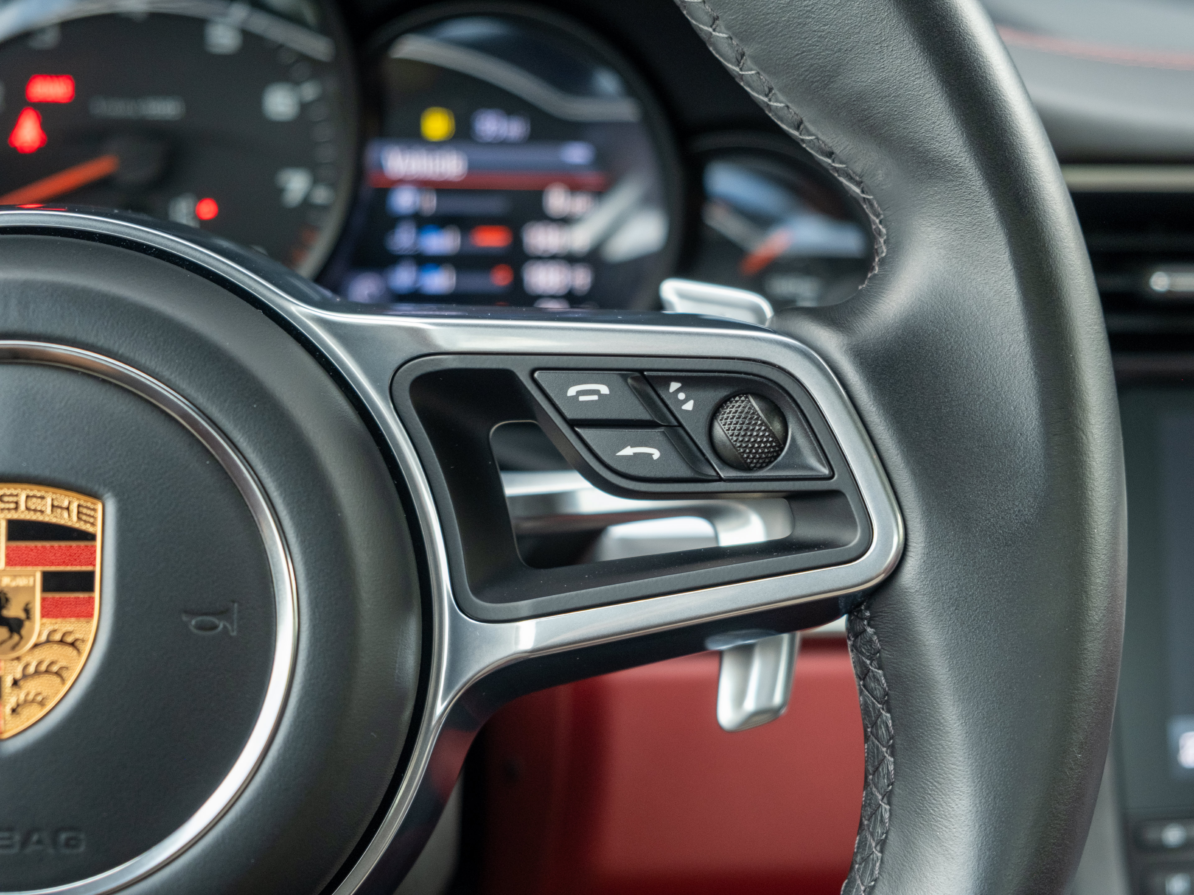 Certified 2019 Porsche 911 Carrera RWD image 26