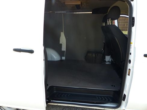 Used 2022 Mercedes-Benz Metris image 36