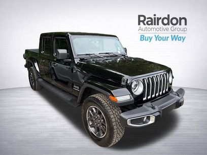 Used 2022 Jeep Gladiator Overland w/ Popular Equipment Package
