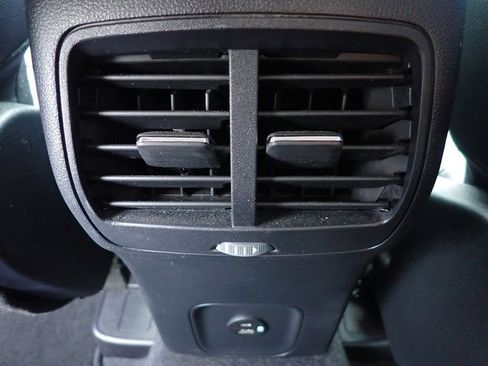 Used 2020 Ford Escape SEL image 16