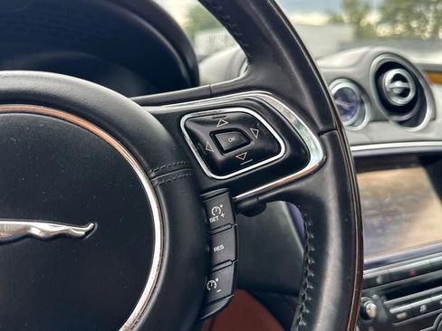 Used 2011 Jaguar XJ Supercharged image 26