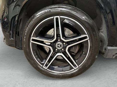 Used 2021 Mercedes-Benz GLS 580 4MATIC image 21